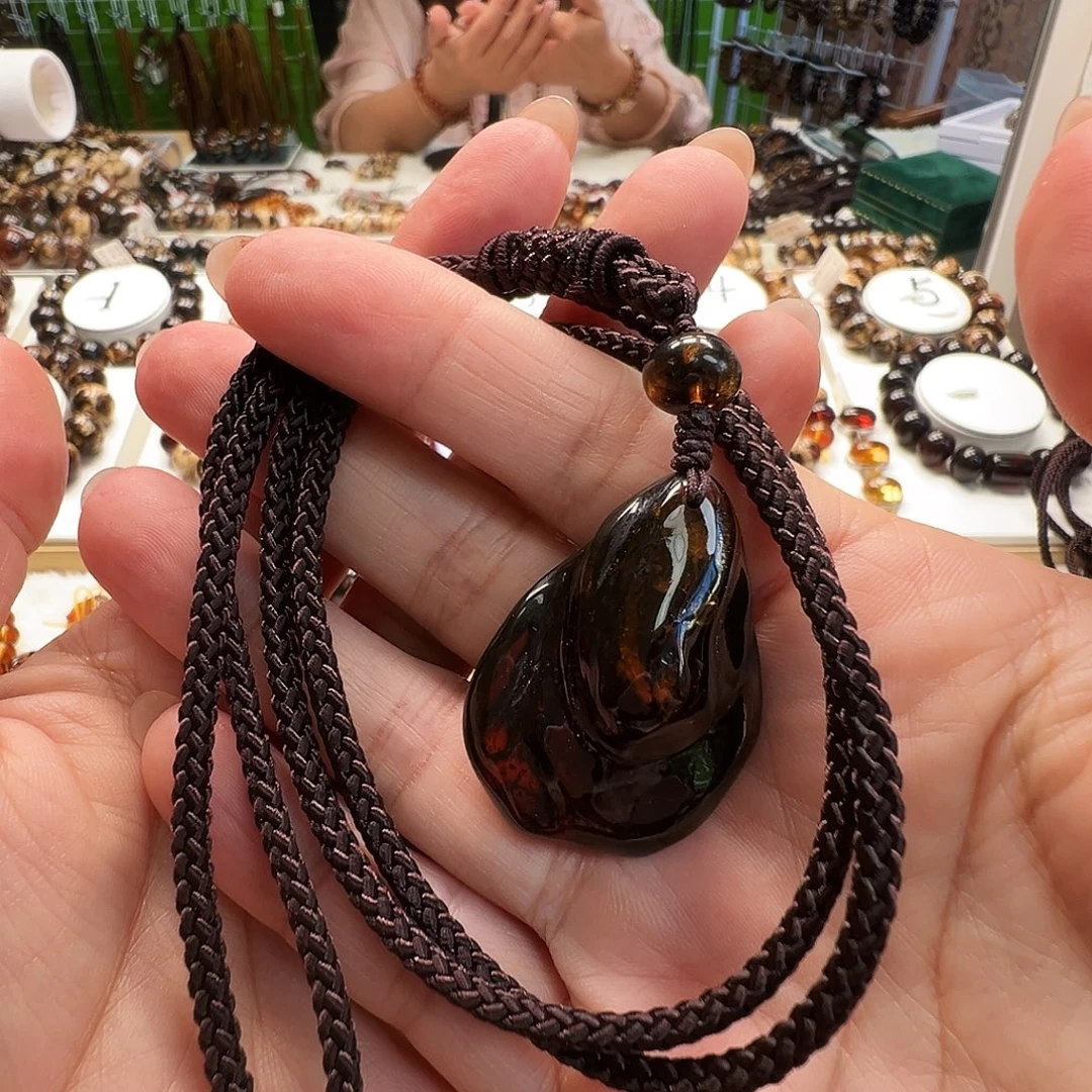 琥珀未镶嵌裸石抚顺琥珀吊坠