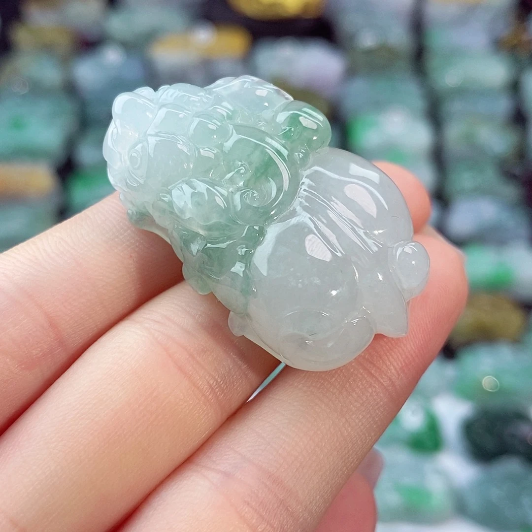 颈饰未镶嵌翡翠天然