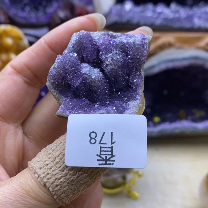 水晶大型摆件（非配饰）未镶嵌