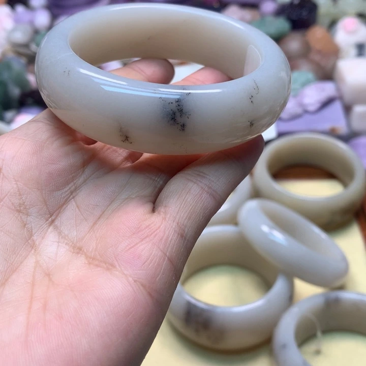 石英岩玉未镶嵌草花56微微