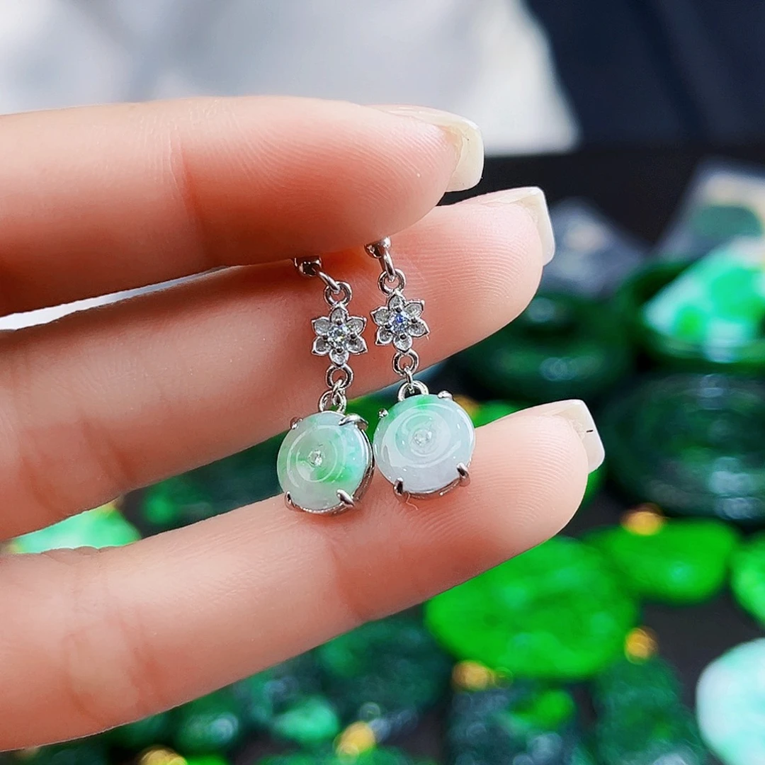 颈饰银S925镶嵌翡翠多样性