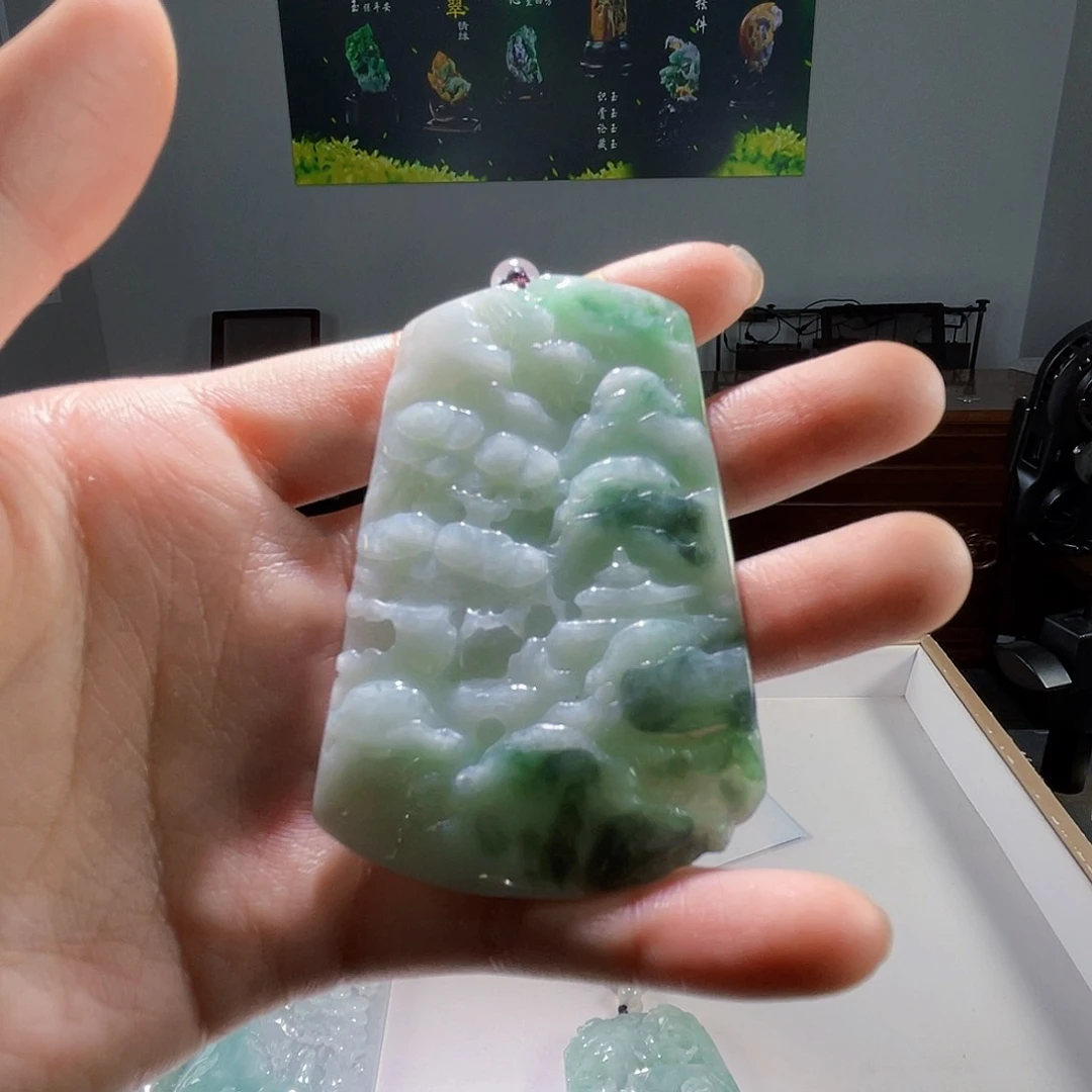 颈饰未镶嵌翡翠翡翠