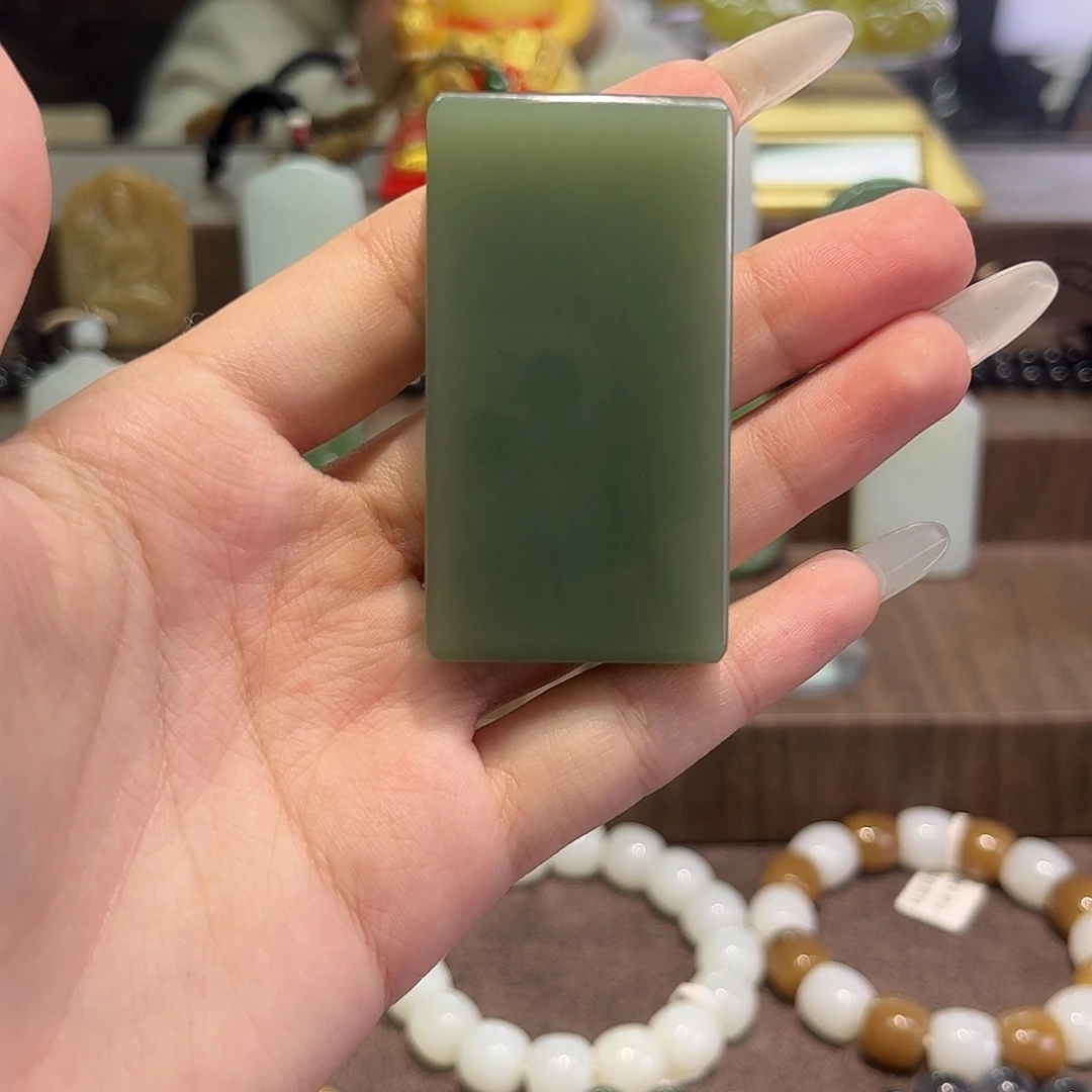 和田玉未镶嵌手串