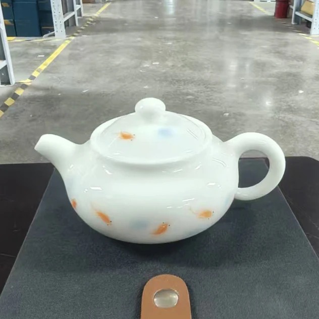 徐福坤白瓷手绘贵妃壶CC6262