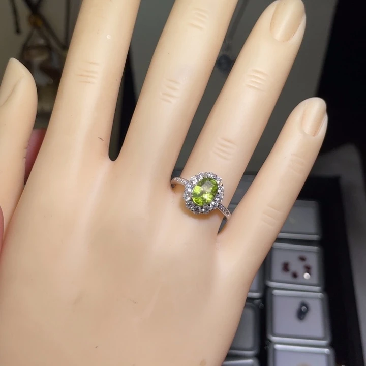 银S925镶嵌戒指橄榄石天然橄榄石女戒指