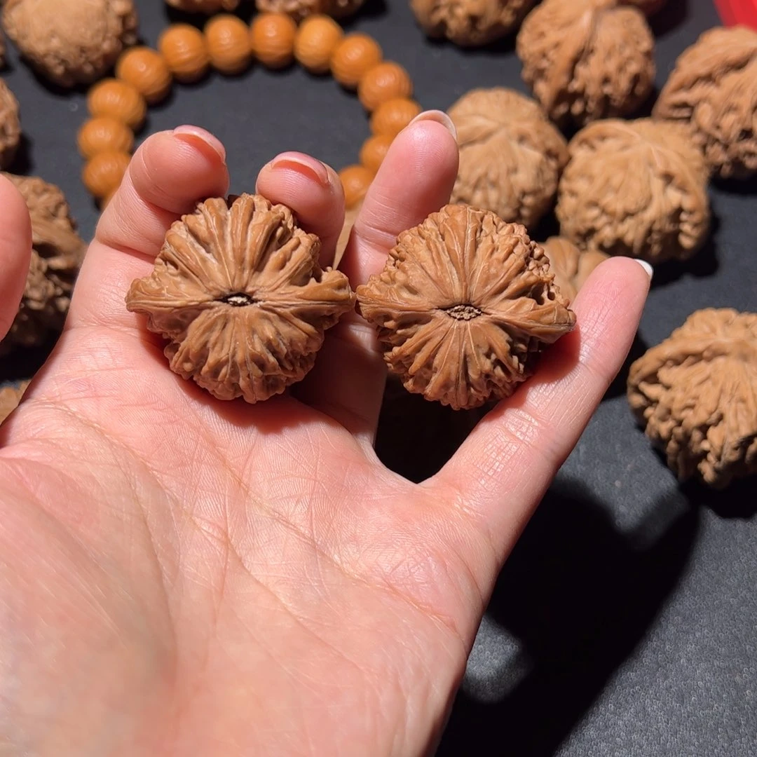 文玩核桃吊坠磨盘