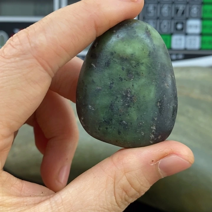 未镶嵌和田玉（糖玉）挂件