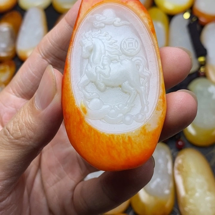 和田玉未镶嵌颈饰