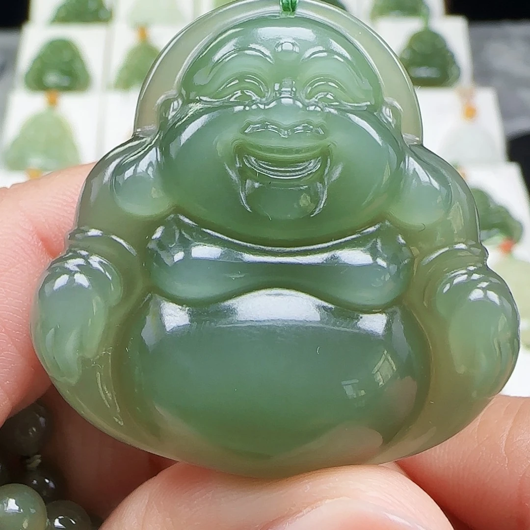 和田玉未镶嵌吊坠(赠链)