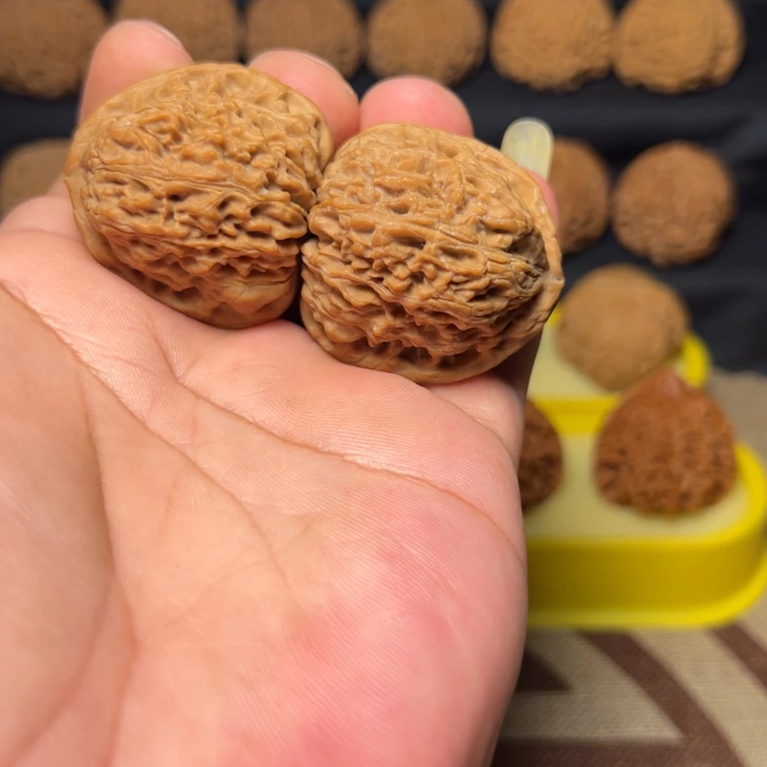 H***Y吊坠文玩核桃南将(有v黄)