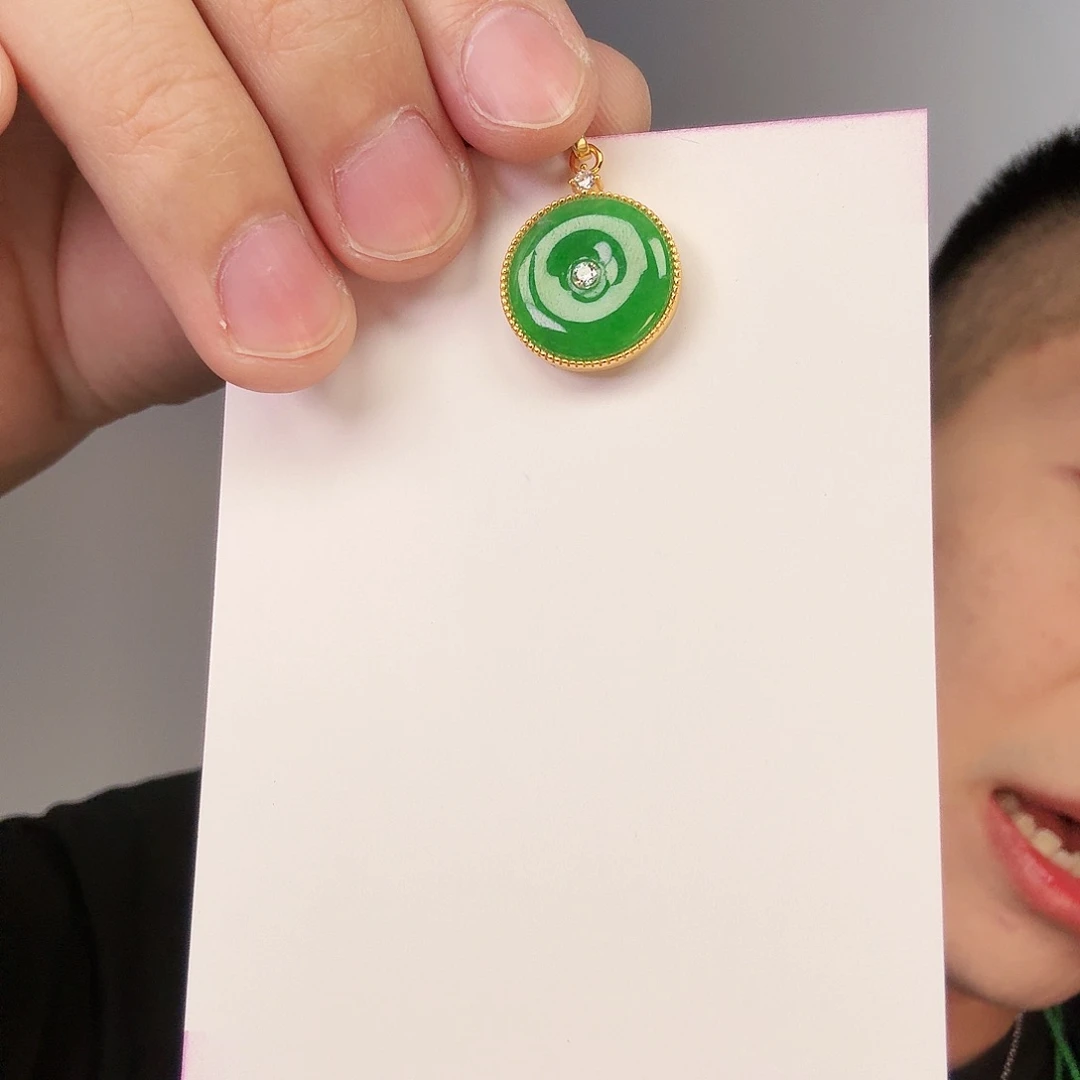 翡翠颈饰银S925镶嵌一件