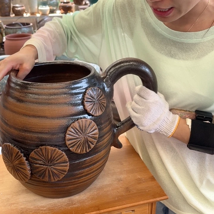 无孔 高30 口18。