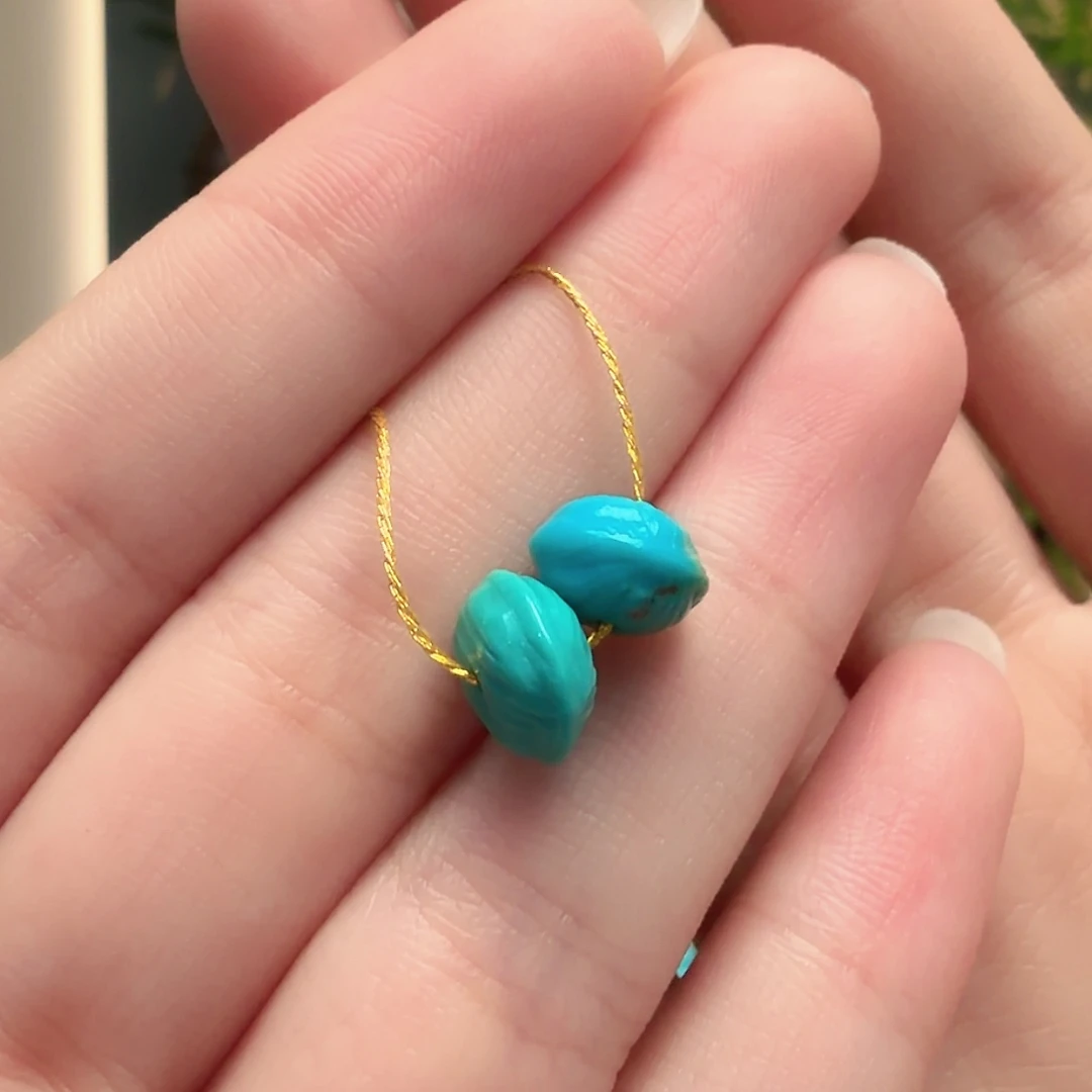 绿松石未镶嵌颈饰