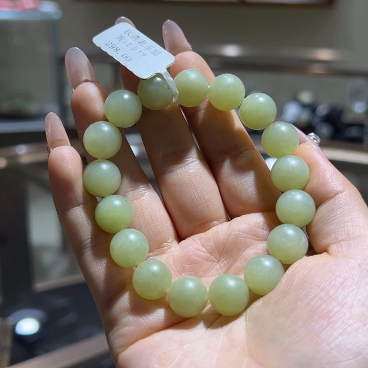 和田玉未镶嵌手串