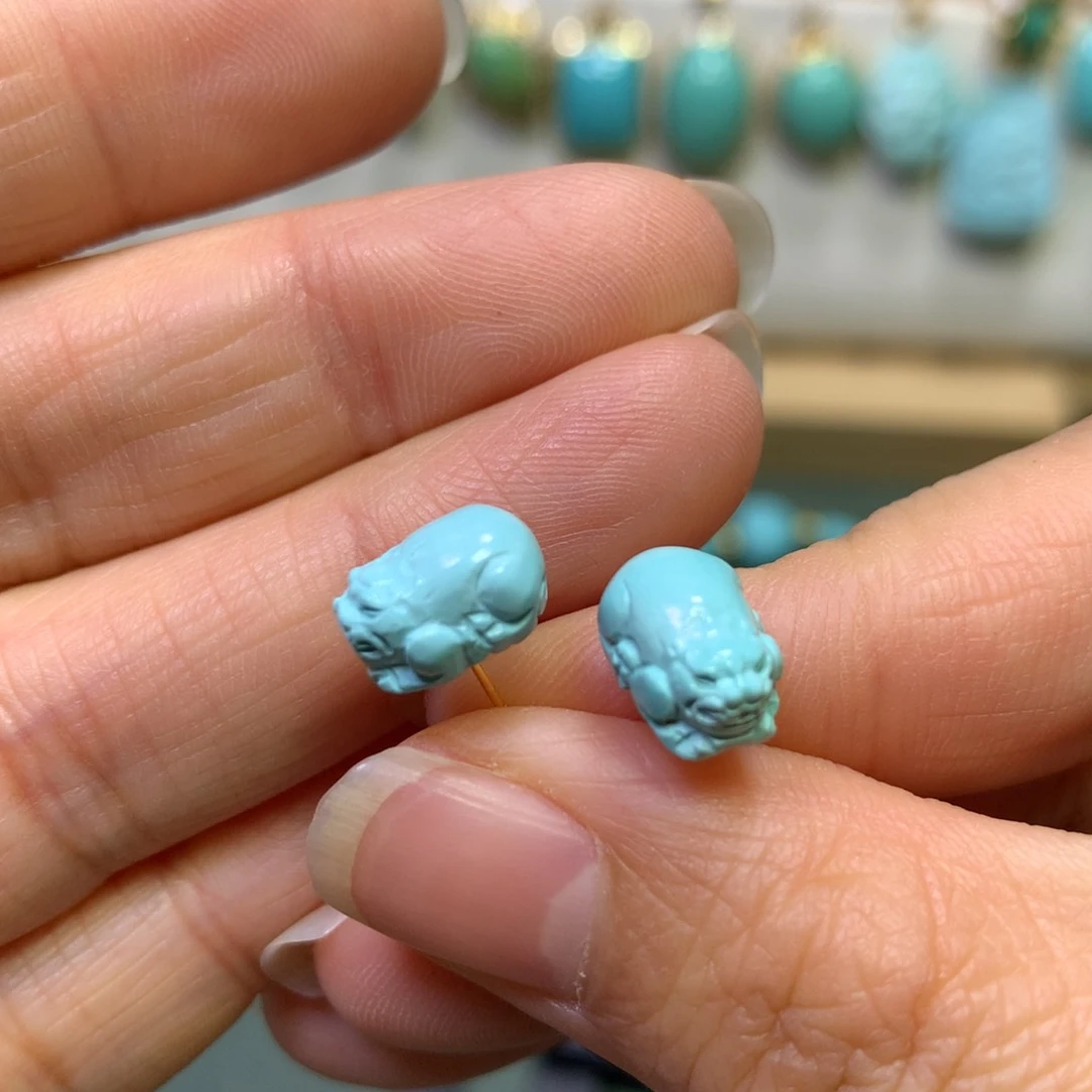 绿松石耳钉18K金镶嵌