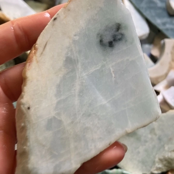 翡翠颈饰未镶嵌天然翡翠