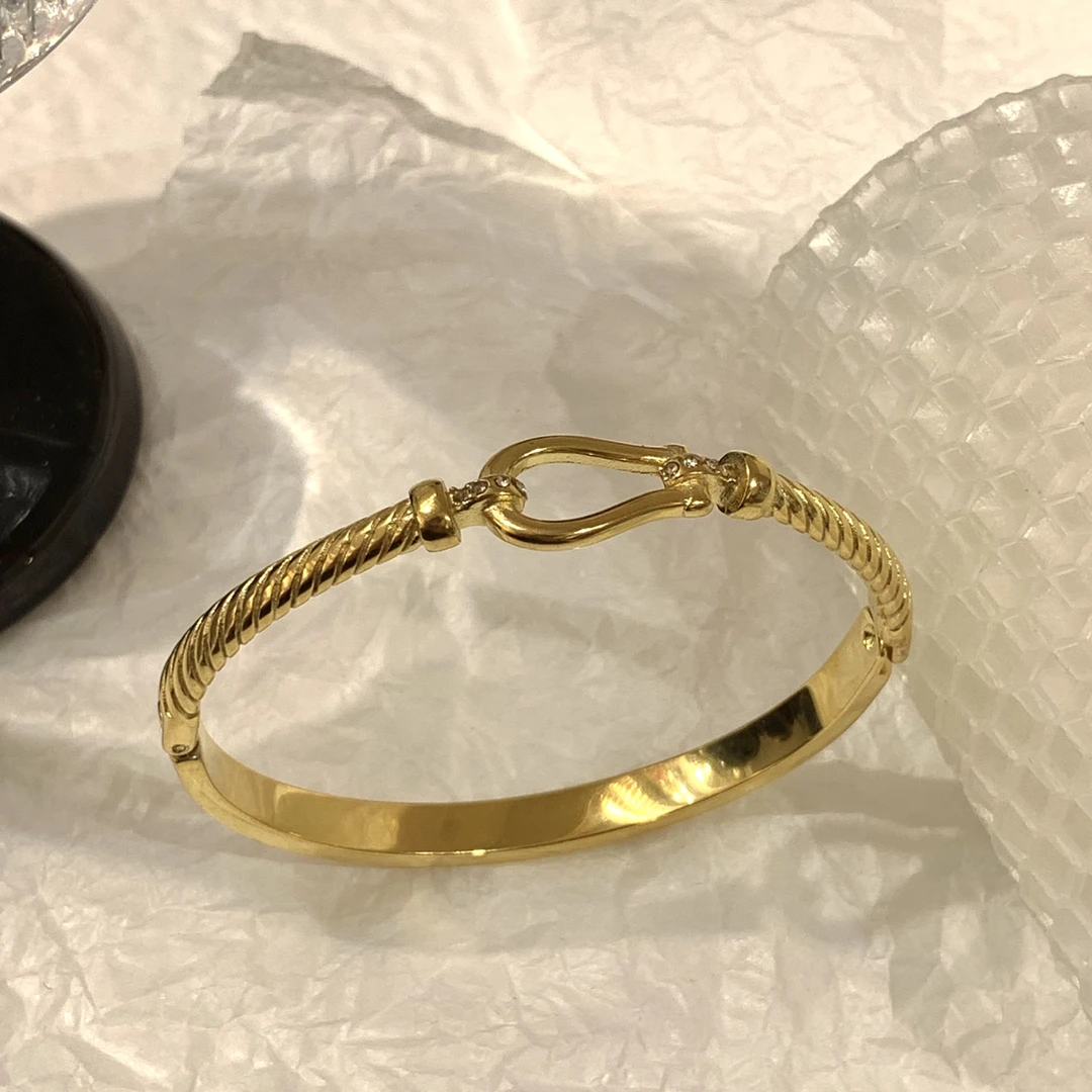 钛钢亚克力手镯 钛钢手镯 LARVINA腰带式手镯