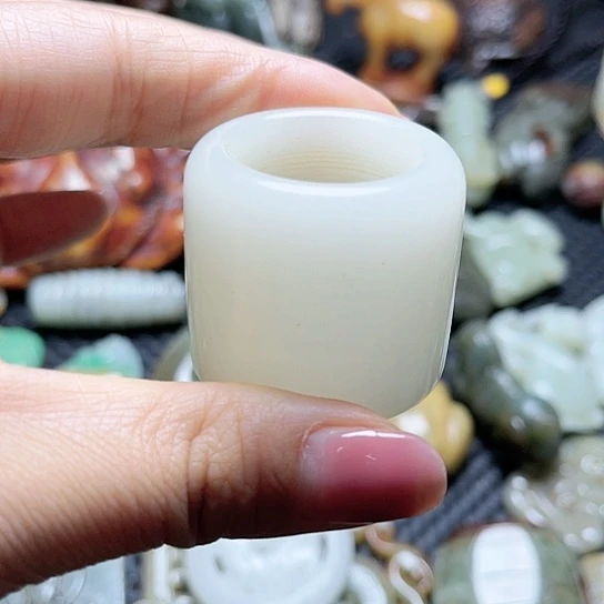 白玉菩提吊坠摆件