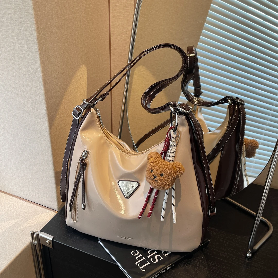 大学生上课通勤大容量包包女2025新休闲单肩斜挎通勤托特包三用包