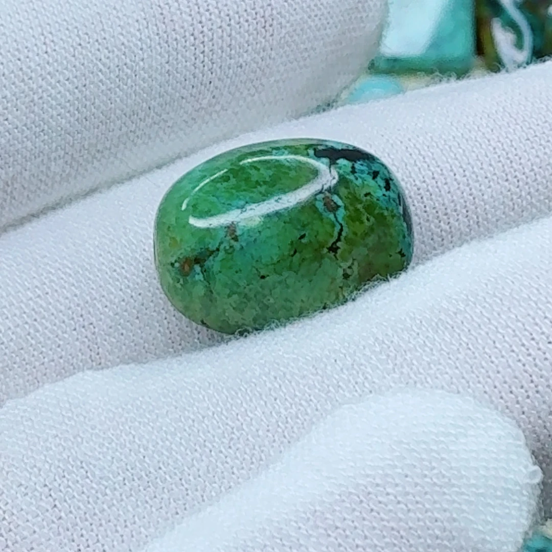 绿松石未镶嵌原矿绿松石