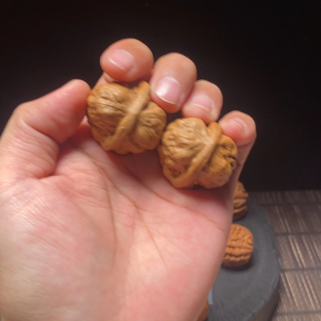 &***核桃和松仁玉米的区别