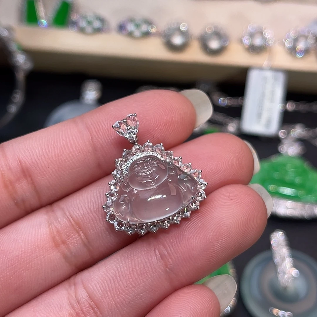 翡翠18K金镶嵌颈饰佛公