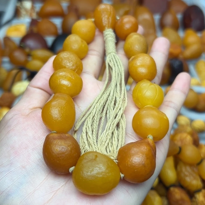 小***家琥珀未镶嵌裸石天然蜜蜡