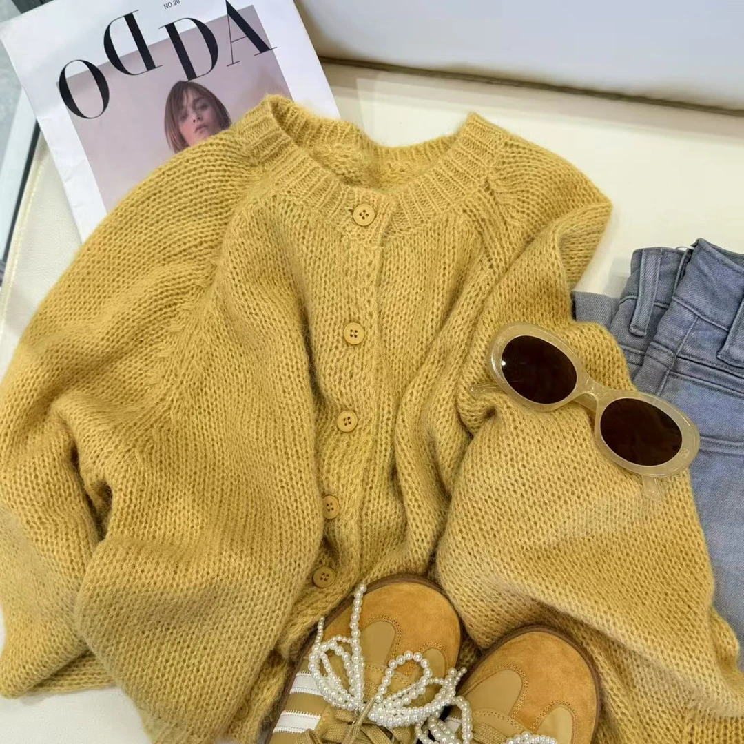YUE 51486 春季韩系温柔慵懒风单排扣毛衣