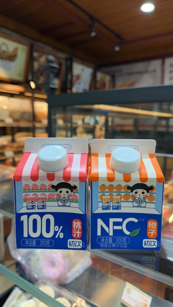 初饮果汁
