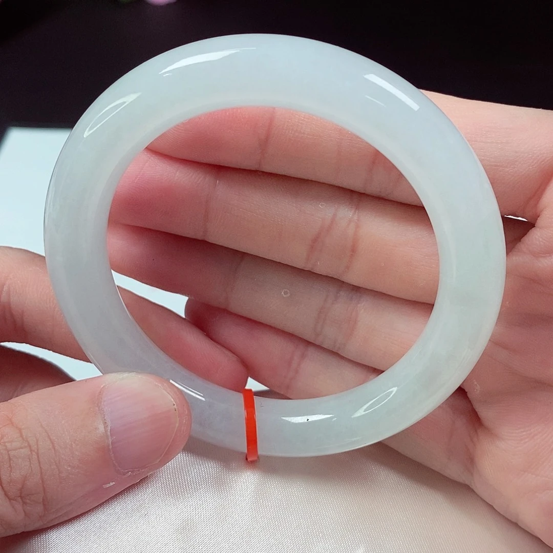 翡翠未镶嵌手镯57圈