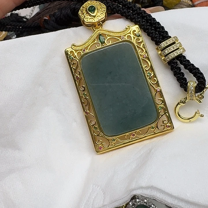 颈饰未镶嵌翡翠翡翠