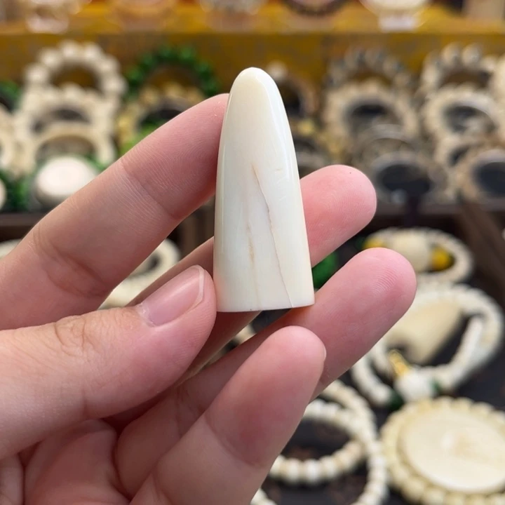 硅胶纯铜天然保真9.6克有瑕疵