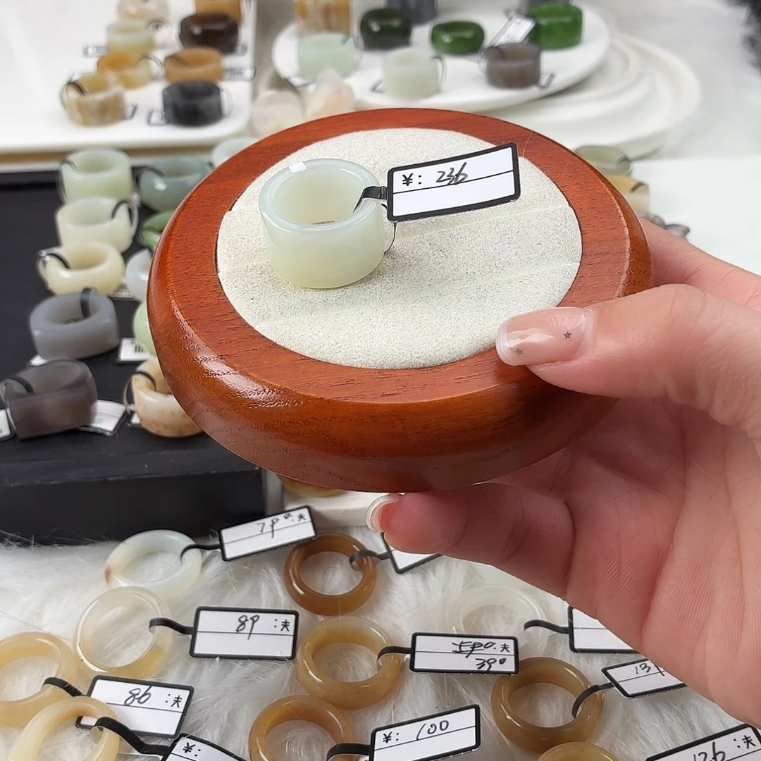 和田玉未镶嵌戒指Q59白圆切内径17.2