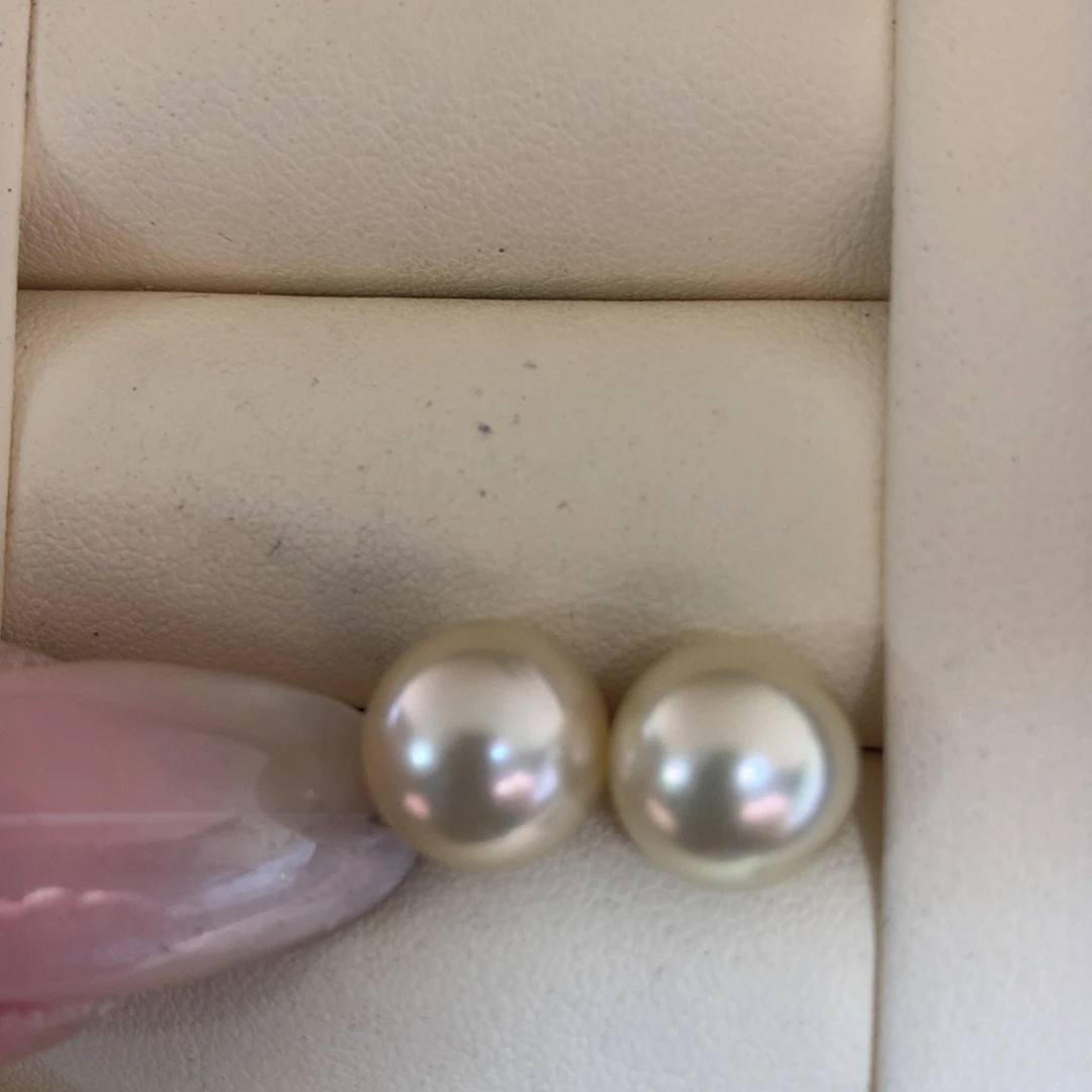 18K金镶嵌耳饰海水珍珠