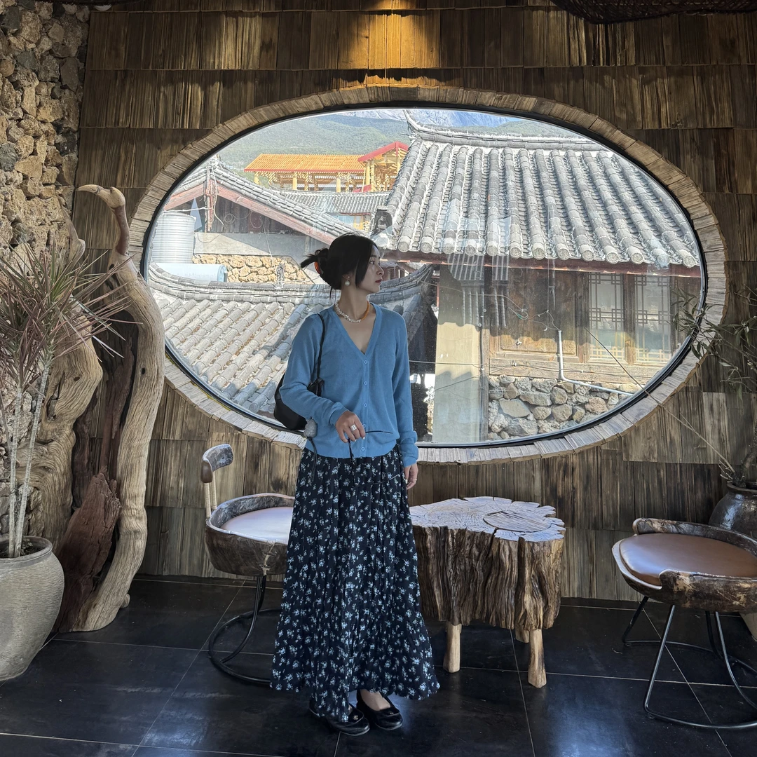 宸渡早春新款《蓝色亚麻小开衫》