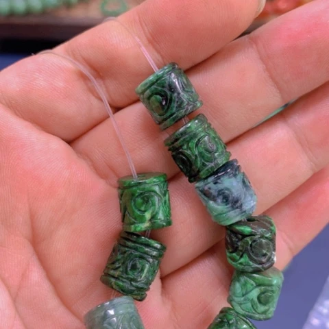 【闪购商品】翡翠颈饰未镶嵌甄*翡翠