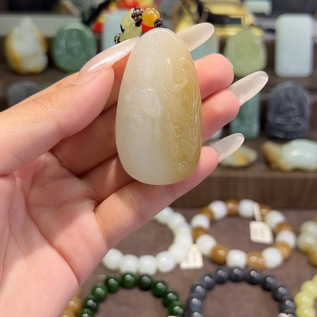 和田玉未镶嵌手串