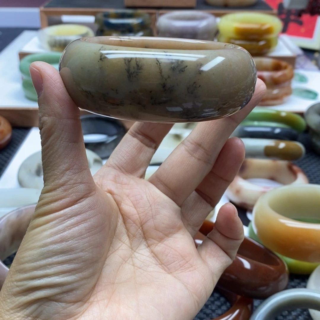 石英质玉手镯未镶嵌用****2