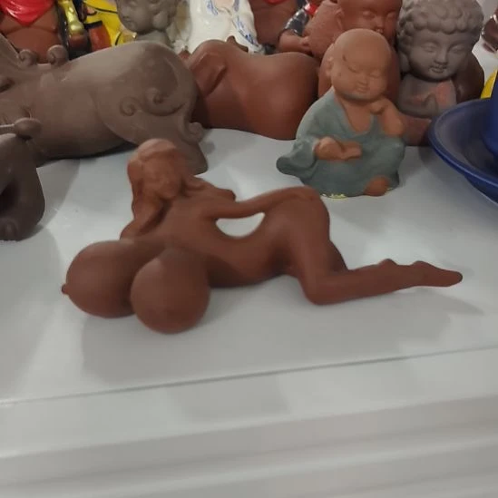 瓷片紫砂大美女茶宠