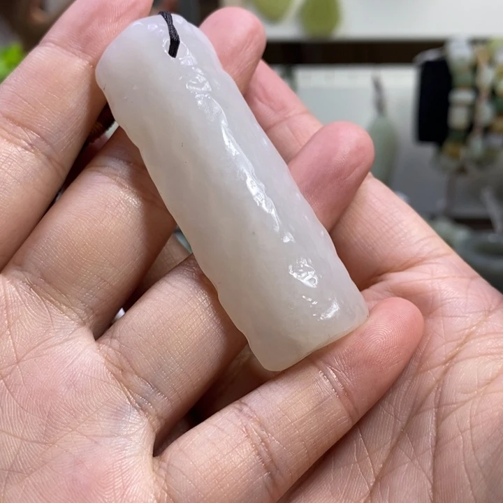 秋***枫颈饰未镶嵌和田玉