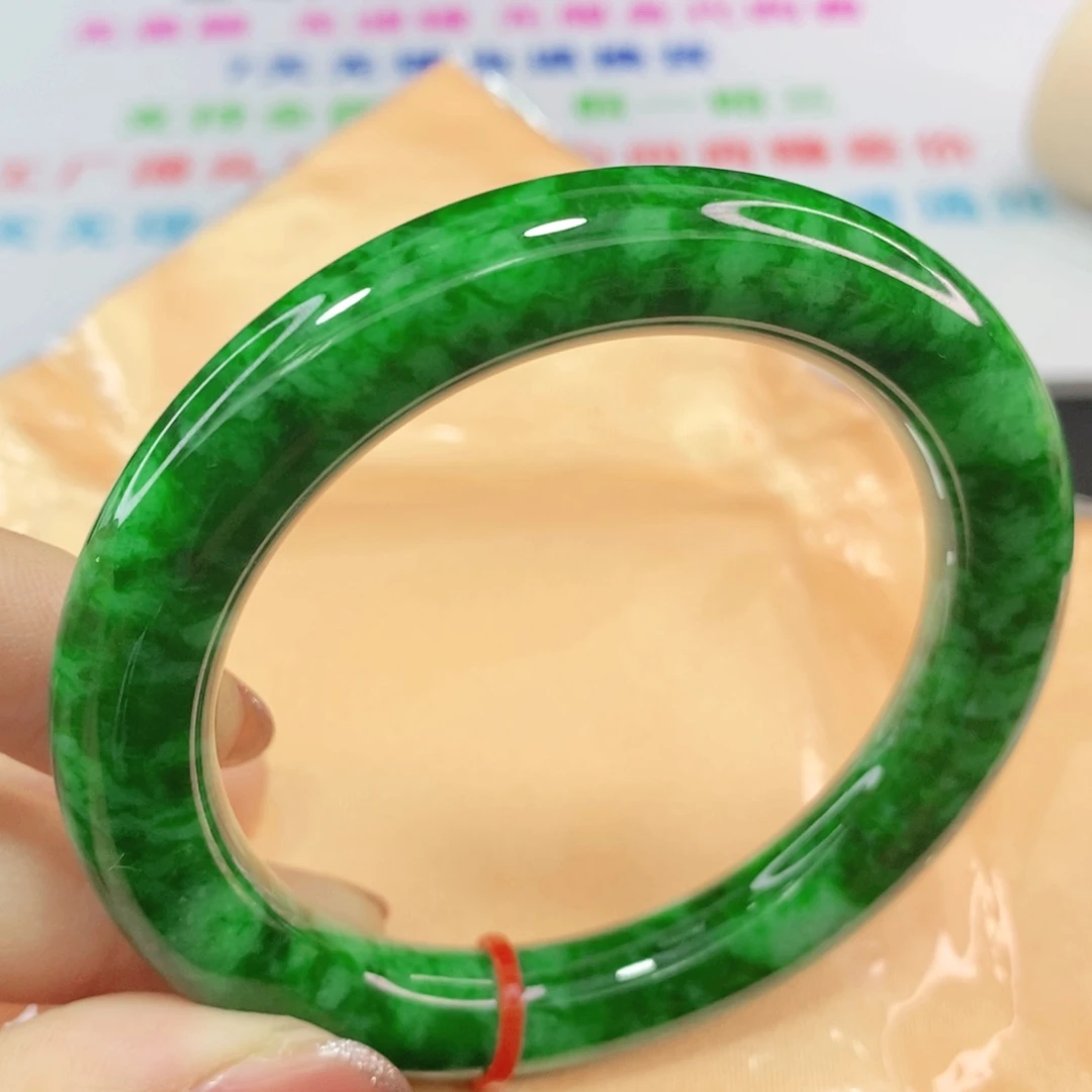 未镶嵌手镯（圆镯）翡翠55圈