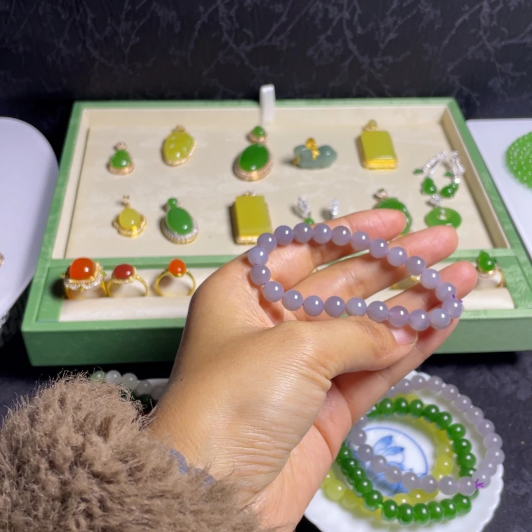 和田玉未镶嵌手串