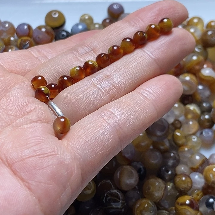 呦***呵玛瑙/玉髓未镶嵌颈饰