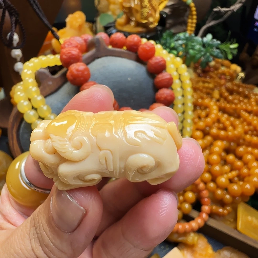 石英质玉（黄龙玉）未镶嵌吊坠缅粉 商虎（不退换）