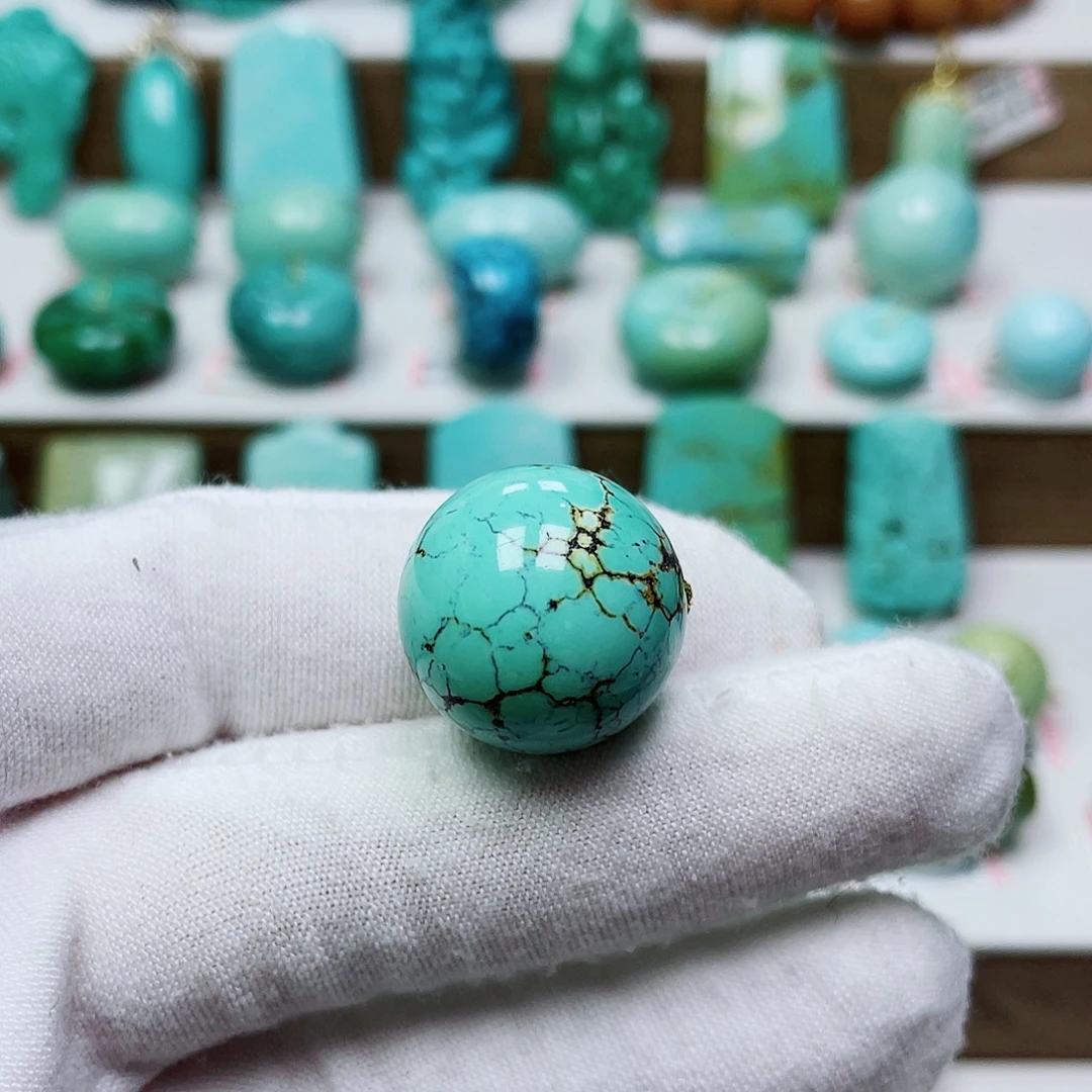 绿松石未镶嵌挂件