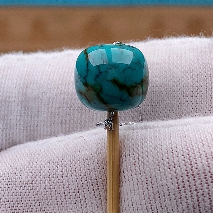 绿松石未镶嵌珠宝奇石11