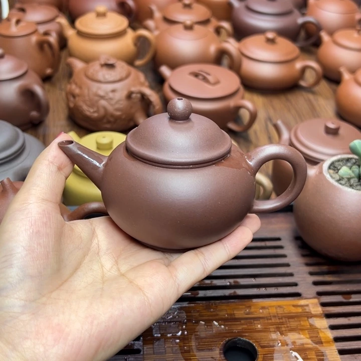 我***的茶壶紫砂水平。  150cc