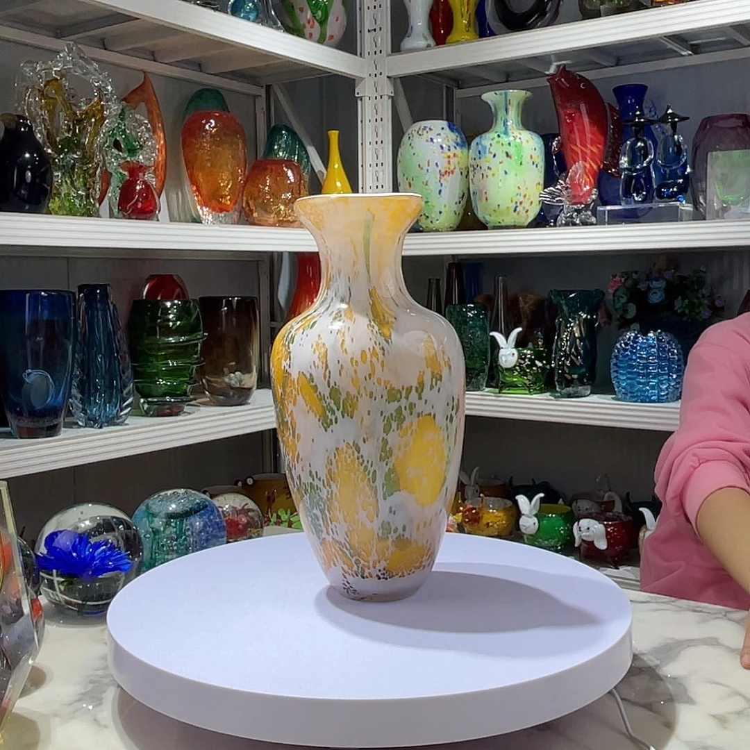 琉璃手工琉璃花器…………