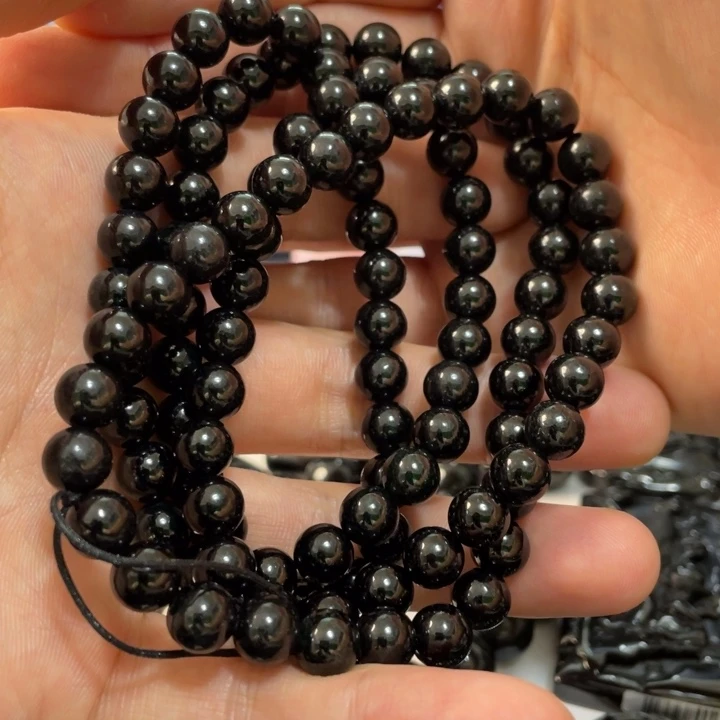 翡翠未镶嵌吊坠(不含链)卡8左右