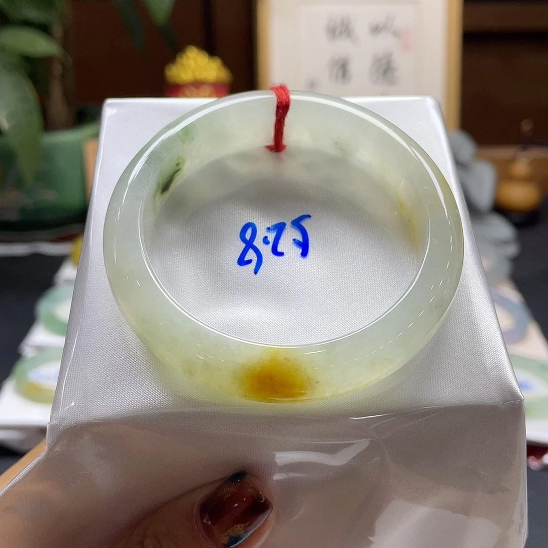 翡翠未镶嵌手镯4号